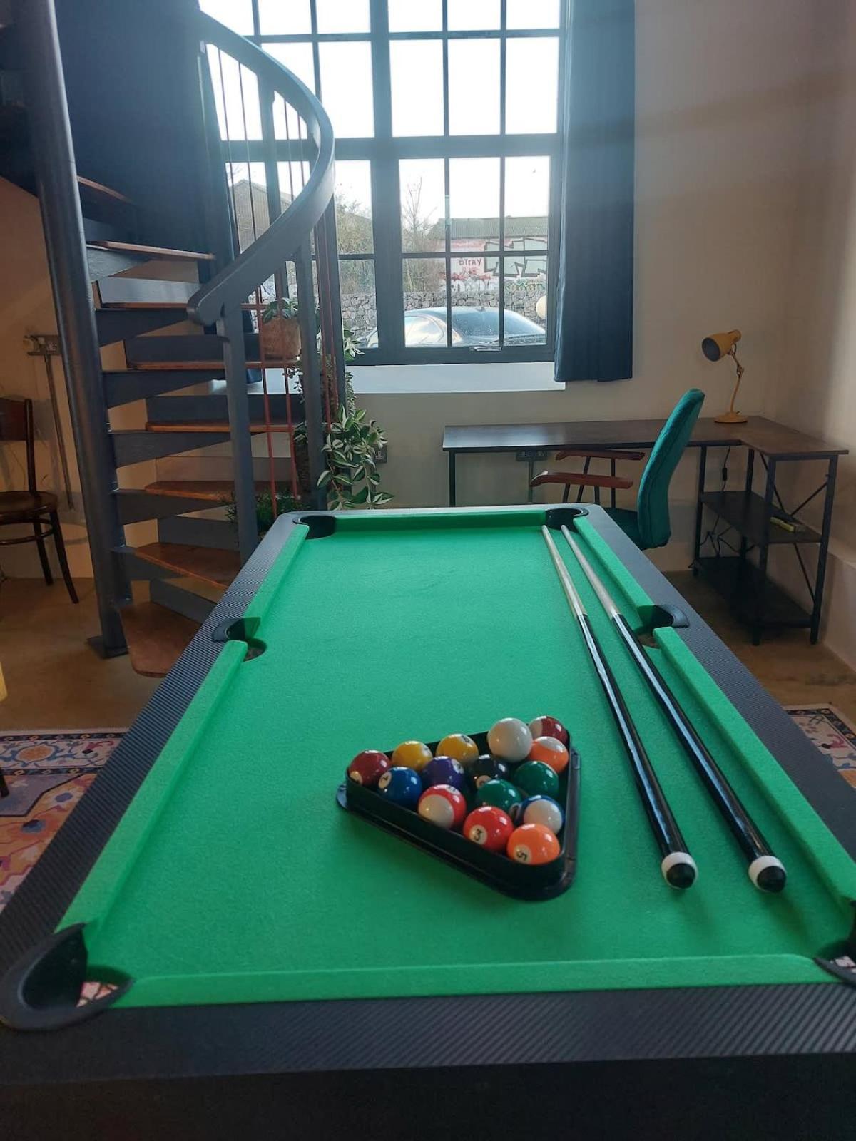 Converted Factory Loft Apartment Бристоль Экстерьер фото